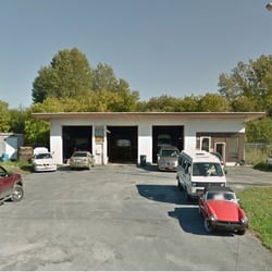 Tom's Service Center - Tom's Service Center Garage.
