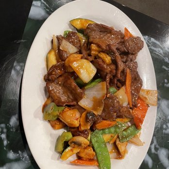 China Garden - Beef with garlic sauce - Chinese Near Me - Douglasville, Georgia China Garden - Beef with garlic sauce - Chinese Near Me - Douglasville, Georgia