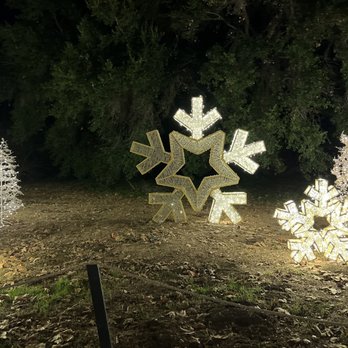 Holiday Road - Burnt out lights in the giant snowflake - Festivals Near Me - Calabasas, California Holiday Road - Burnt out lights in the giant snowflake - Festivals Near Me - Calabasas, California