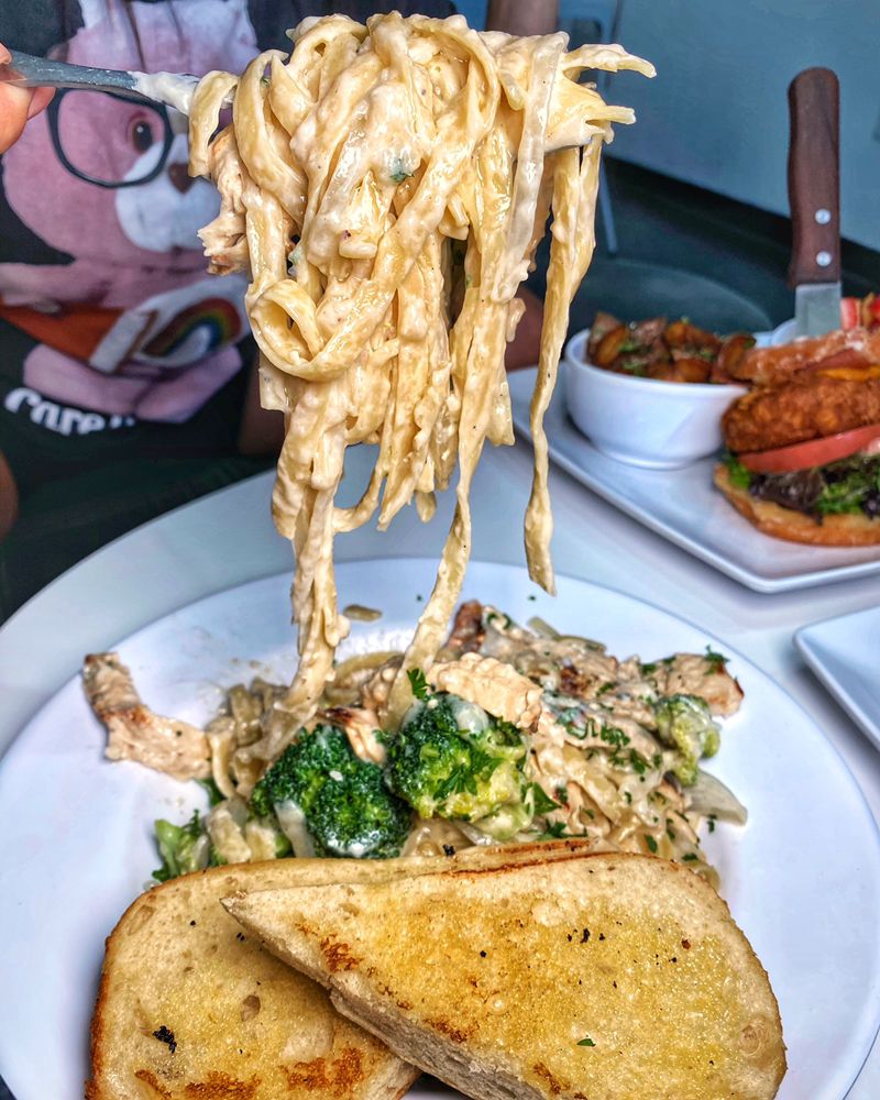 The Modern Vegan - Photo 3