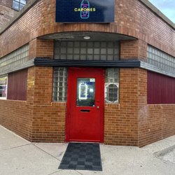 Capones Bar - Capones Bar