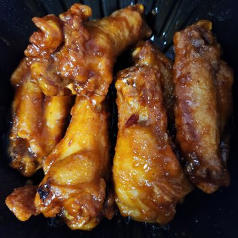 Pizza Hut - Sweet chili chicken wings - Chicken Wings Near Me - Port Angeles, Washington Pizza Hut - Sweet chili chicken wings - Chicken Wings Near Me - Port Angeles, Washington