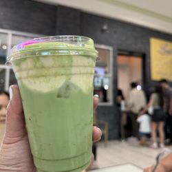 Luna's Sunday Cafe - Banana pudding matcha