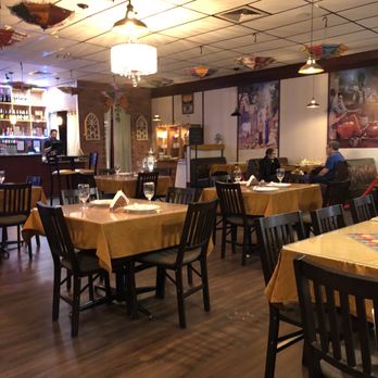 Taj Grill - Interior - a quiet Sunday evening - Indian Near Me - Vallejo, California Taj Grill - Interior - a quiet Sunday evening - Indian Near Me - Vallejo, California