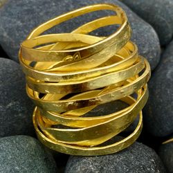 Markings Gallery - Gold ring by Pamela Bosco