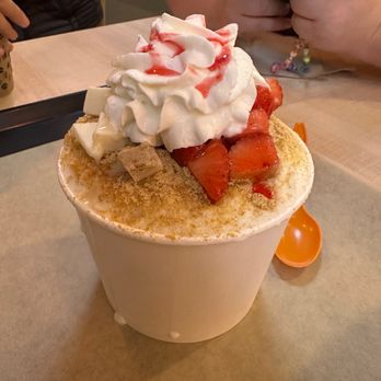 SnowBall RiceBall - Strawberry Bingsu - Desserts Near Me - Austin, Texas SnowBall RiceBall - Strawberry Bingsu - Desserts Near Me - Austin, Texas