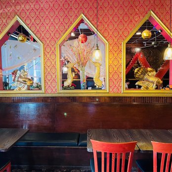Ban Thai and Sushi Restaurant - Thai art, Ban Thai & Sushi, off McMullen Booth, Safety Harbor, Clearwater - Sushi Bars Near Me - Clearwater, Florida