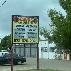 Hawks auto care - Street sign