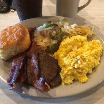 Dolly's Farmhouse Restaurant - Breakfast at Dolly's Farmhouse. WOW! - Southern Near Me - Austell, Georgia