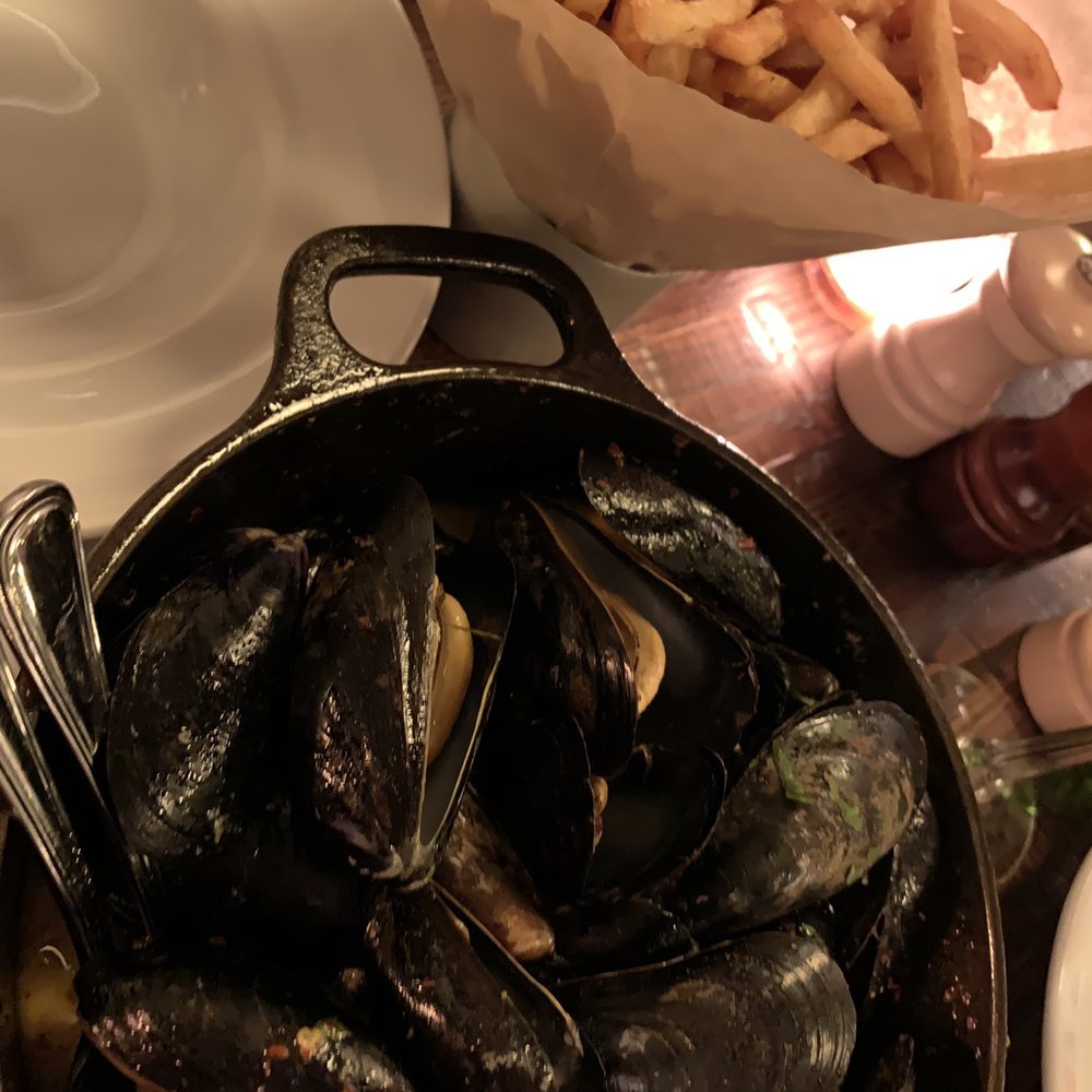 The Smith - Pot of Mussels - New American Near Me - Washington, DC, District of Columbia