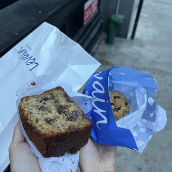 Levain Bakery - Banana Chocolate Chip Loaf - Bakeries Near Me - New York, New York Levain Bakery - Banana Chocolate Chip Loaf - Bakeries Near Me - New York, New York