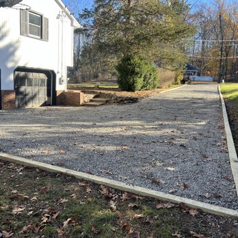 Nelson's Landscaping & Construction - a gravel driveway - Landscaping Near Me - Kingston, New York Nelson's Landscaping & Construction - a gravel driveway - Landscaping Near Me - Kingston, New York