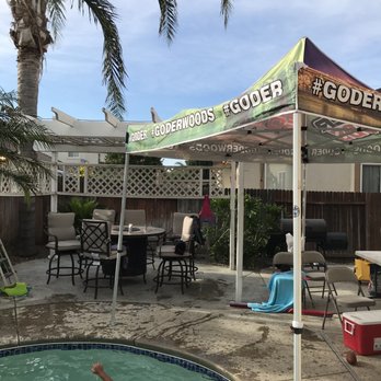Exhibit Supply - Pool side - Customized Merchandise Near Me - Fresno, California Exhibit Supply - Pool side - Customized Merchandise Near Me - Fresno, California