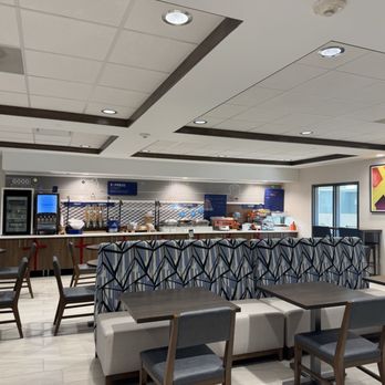 Holiday Inn Express & Suites Cheyenne - Hotels Near Me - Cheyenne, Wyoming Holiday Inn Express & Suites Cheyenne - Hotels Near Me - Cheyenne, Wyoming