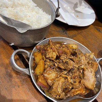 Isla Restaurant - Chicken Adobo Silog - Filipino Near Me - Newark, California
