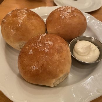 1921 Mount Dora - milk rolls - Cocktail Bars Near Me - Mount Dora, Florida