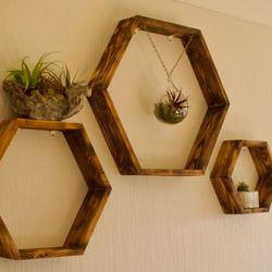 Beyond Handy - Hexagon shelving
