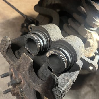 CPR 4 Your Car - Damaged brake caliber - Towing Near Me - North Canton, Ohio