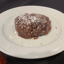 Molten Valhrona Chocolate Cake Molten Valhrona Chocolate Cake