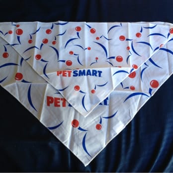 PetSmart - Free doggie bandanas (small and large size comparison) - Pet Groomers Near Me - Torrance, California PetSmart - Free doggie bandanas (small and large size comparison) - Pet Groomers Near Me - Torrance, California