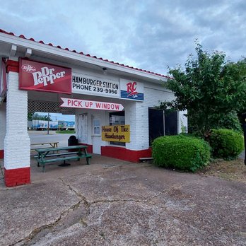 Hamburger Station - the front of the restaurant - Burgers Near Me - Paragould, Arkansas Hamburger Station - the front of the restaurant - Burgers Near Me - Paragould, Arkansas
