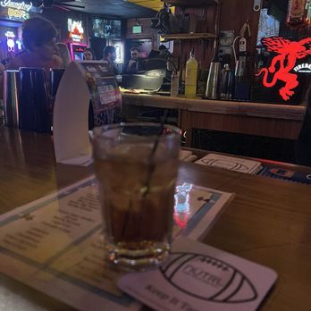 Whiskey Lou’s Lounge - Dive Bars Near Me - Orlando, Florida Whiskey Lou’s Lounge - Dive Bars Near Me - Orlando, Florida