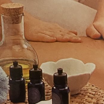 Mobile Swedish Massage - Aromatherapy is possible. - Massage Therapy Near Me Mobile Swedish Massage - Aromatherapy is possible. - Massage Therapy Near Me
