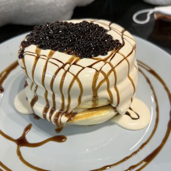 Cloud Nine Cafe Hawaii - Desserts Near Me - Honolulu, Hawaii