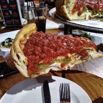 Giordano's - Pizza Near Me - Chicago, Illinois