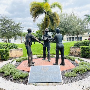 Veteran's Park - Parks Near Me - Royal Palm Beach, Florida