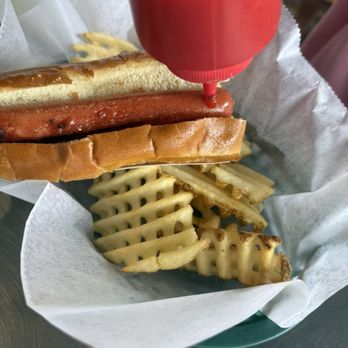 Dune Dog Cafe - American Near Me - Jupiter, Florida