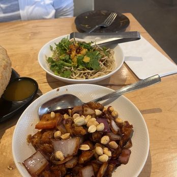 Mama Chang - Chinese Near Me - Fairfax, Virginia Mama Chang - Chinese Near Me - Fairfax, Virginia