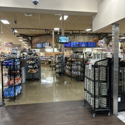 Martin's Super Market