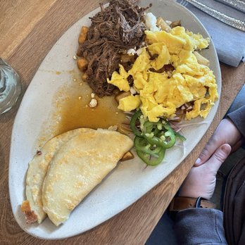 Bocado Brunch & Te'Kila - birria hash - Breakfast & Brunch Near Me - Noblesville, Indiana