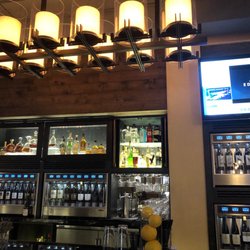 Lobby Bar - Chilling
