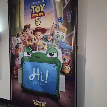 Cinemark Orlando and XD - Cinema Near Me - Orlando, Florida