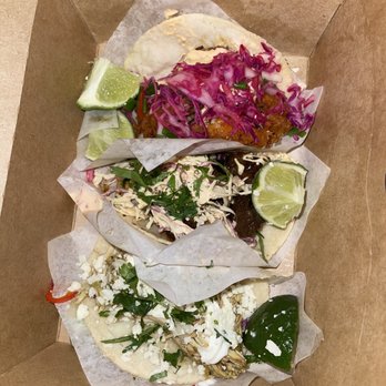 Bakersfield DET - Chicken verde, carnitas and shrimp tacos - Tacos Near Me - Detroit, Michigan Bakersfield DET - Chicken verde, carnitas and shrimp tacos - Tacos Near Me - Detroit, Michigan