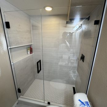 Glass House - Guest custom shower glass enclosure - Glass & Mirrors Near Me - Las Vegas, Nevada Glass House - Guest custom shower glass enclosure - Glass & Mirrors Near Me - Las Vegas, Nevada