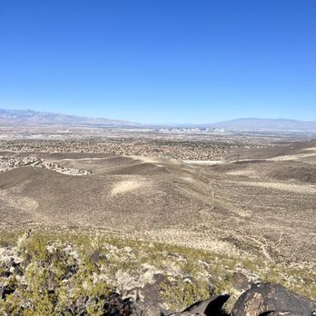 Park Peak Trail 403 - These views tho! - Hiking Near Me - Henderson, Nevada Park Peak Trail 403 - These views tho! - Hiking Near Me - Henderson, Nevada