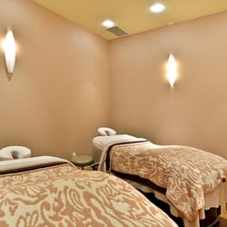 Damara Day Spa - Famous Couples Massage
