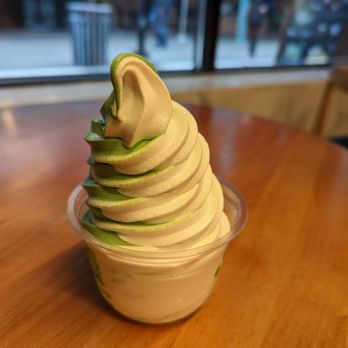 Matcha En - Also swirl matcha and vanilla - Desserts Near Me - Chicago, Illinois