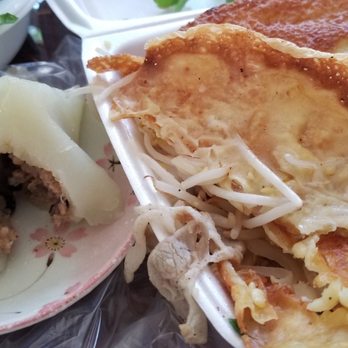 Van's Restaurant - Pyramid Dumpling ($1.75) and Banh Xeo ($7.75). I recommend both! Banh Xeo was perfectly crispy, huge, and lots of filling! 8/29/2021 - Vietnamese Near Me - Garden Grove, California Van's Restaurant - Pyramid Dumpling ($1.75) and Banh Xeo ($7.75). I recommend both! Banh Xeo was perfectly crispy, huge, and lots of filling! 8/29/2021 - Vietnamese Near Me - Garden Grove, California