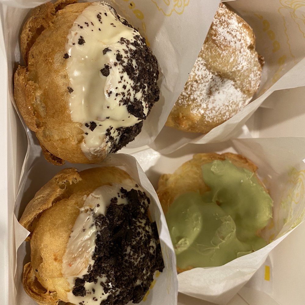 Mochi - The shell topped with cookies and cream, green tea, or original. Filled was vanilla and milk tea boba - Ice Cream & Frozen Yogurt Near Me - Irvine, California
