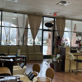 Ivy Nails - Nail Salons Near Me - Greensboro, North Carolina