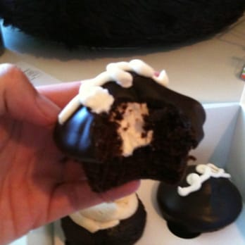 Cupcake Charlie's - hostess - Bakeries Near Me - Mashpee, Massachusetts
