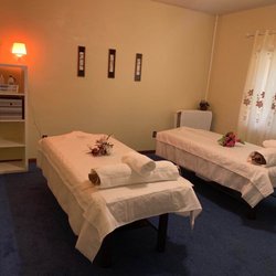 The Nature Beauty Reflexology - Husband and wife table