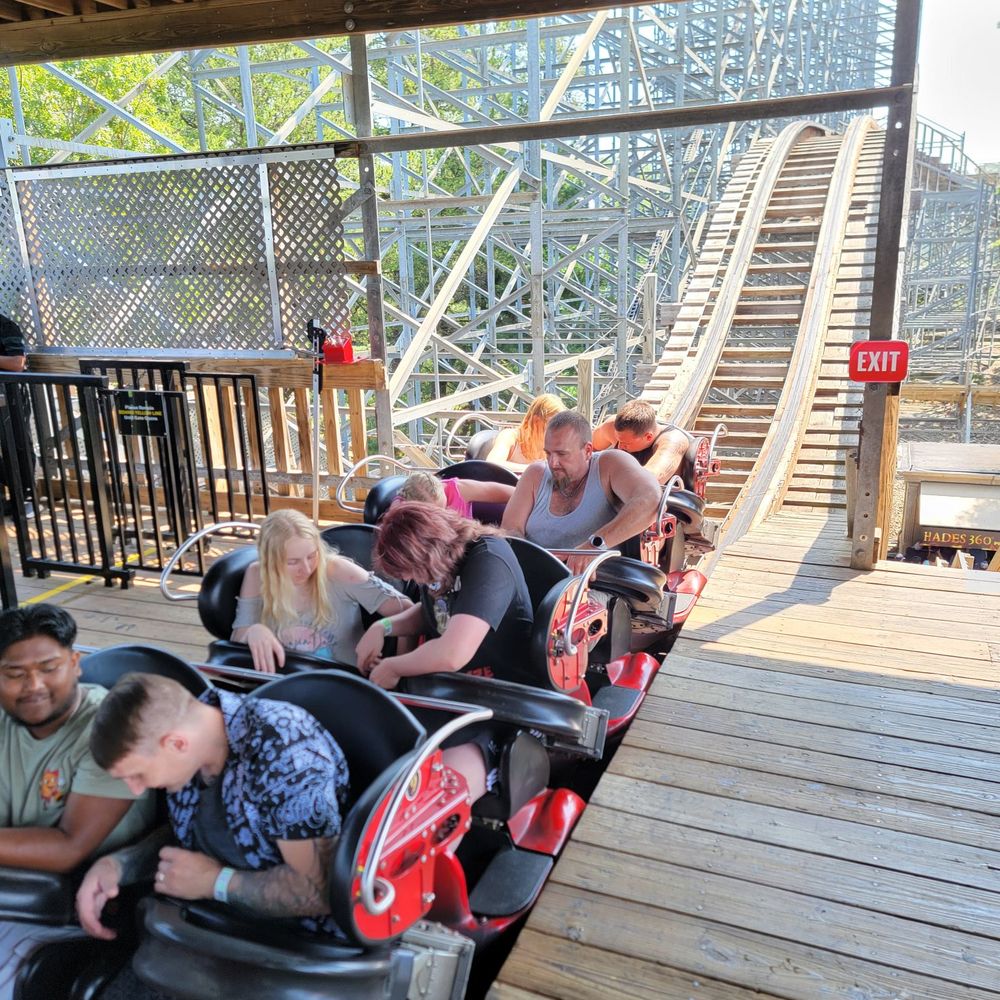 Hades 360° - Amusement Parks Near Me - Wisconsin Dells, Wisconsin Hades 360° - Amusement Parks Near Me - Wisconsin Dells, Wisconsin