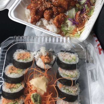 Dawa Sushi - 8$ combo rollls and Spicy Korean chicken! - Food Trucks Near Me - Austin, Texas