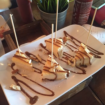 PINCHO - Dulce de Leche Ice Cream Sandwiches! Just started offering these at this location and the table loved them - Burgers Near Me - Hialeah, Florida PINCHO - Dulce de Leche Ice Cream Sandwiches! Just started offering these at this location and the table loved them - Burgers Near Me - Hialeah, Florida