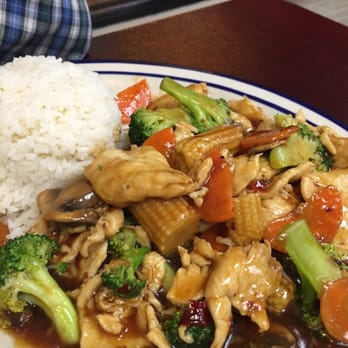 Lieu's Asian Cuisine - Mmm! Hunan Chicken! - Asian Fusion Near Me - Columbus, Ohio Lieu's Asian Cuisine - Mmm! Hunan Chicken! - Asian Fusion Near Me - Columbus, Ohio